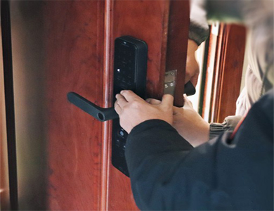 友谊24小时上门开锁公司